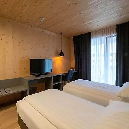 מלון Gaestehaus & Hofkueche Oellerer