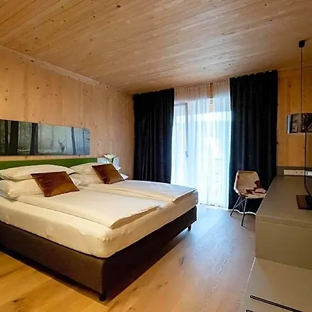 Gaestehaus & Hofkueche Oellerer *