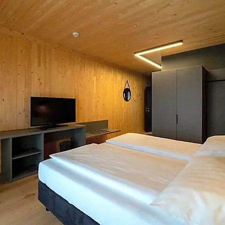 מלון Gaestehaus & Hofkueche Oellerer ניוסטיפט אים סטובאיטל